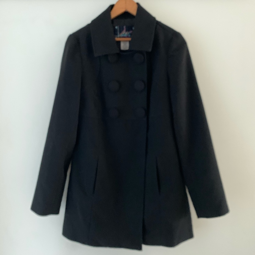 BB Dakota | black snap coat - Picture 4 of 10